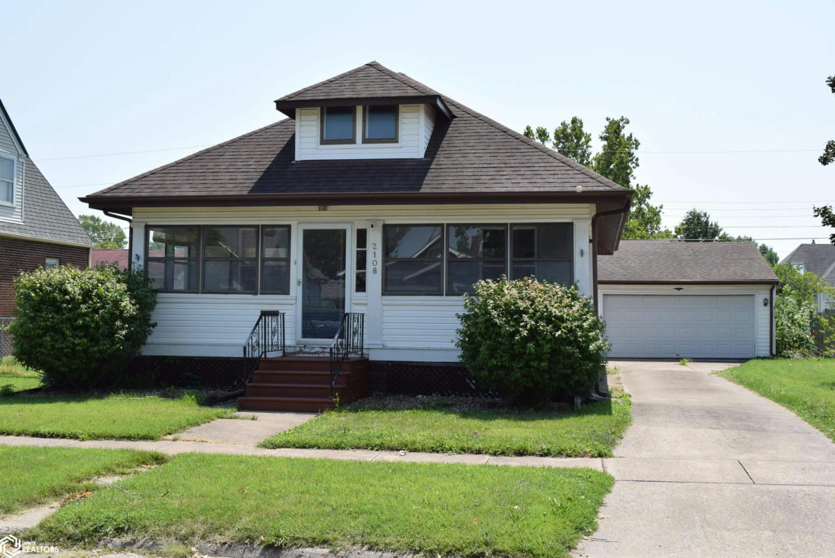 2108 AVENUE G, FORT MADISON, IA 52627, photo 1 of 19