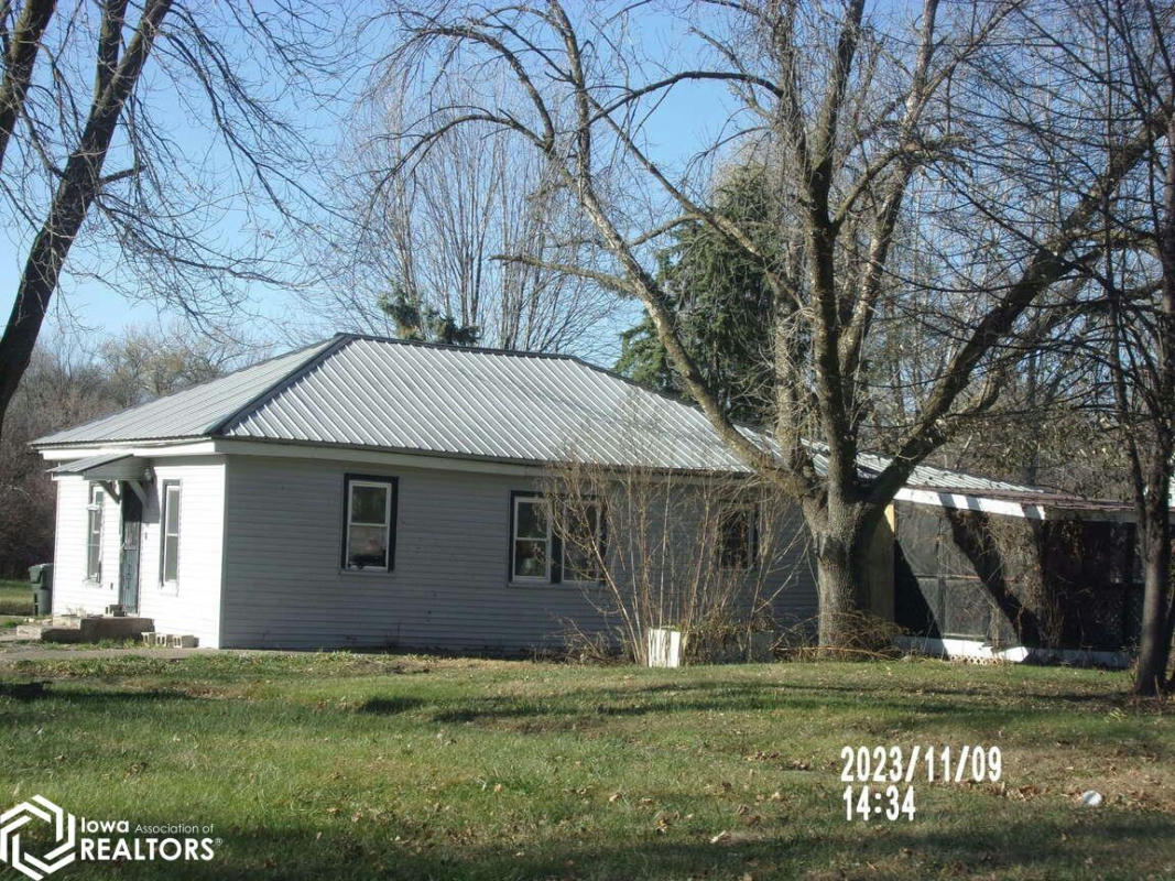 908 PATTEE ST, PERRY, IA 50220, photo 1 of 21