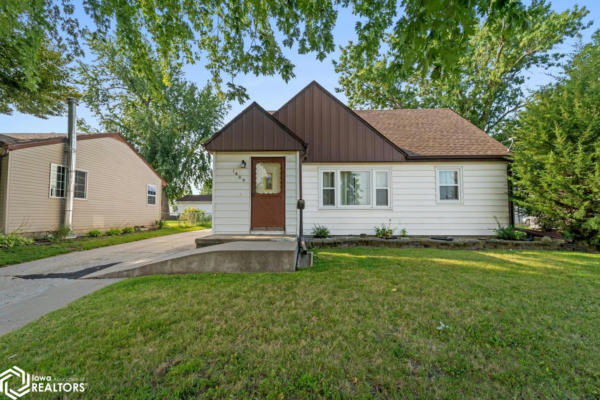 1609 E NEVADA ST, MARSHALLTOWN, IA 50158, photo 2 of 35